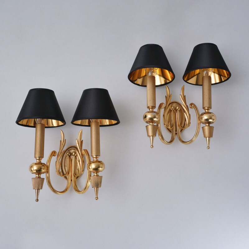 Pair of vintage Italian Sciolari wall lamps in gilt brass Neoclassical, 1970s