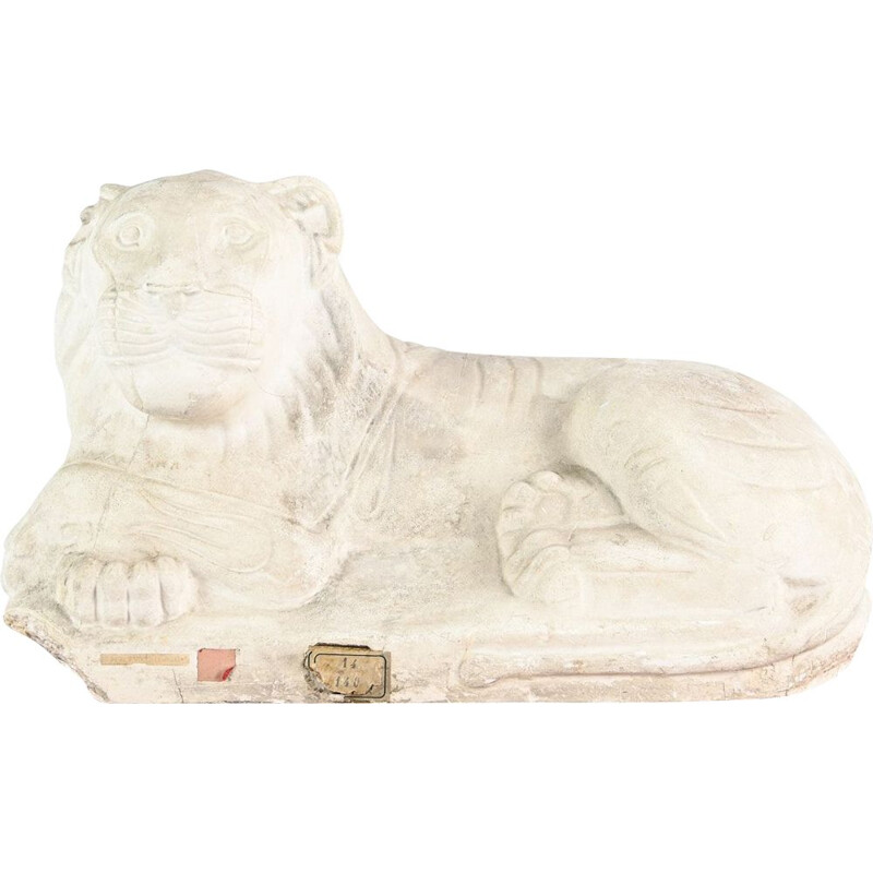 Vintage recumbent lion in plaster, France 1970