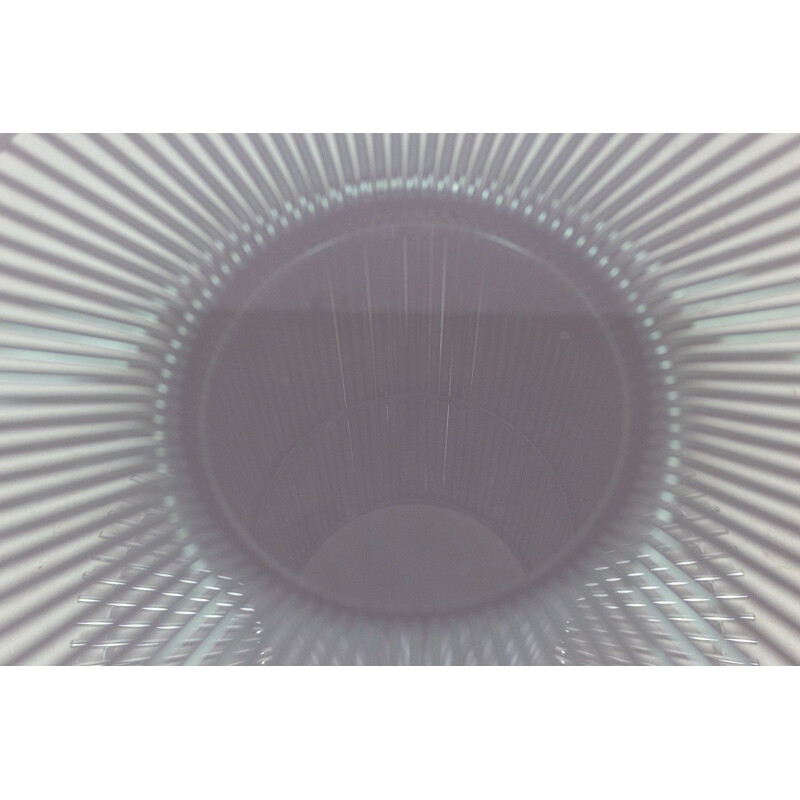 Mesa redonda de vindima em metal cromado e vidro fumado por Gastone Rinaldi, 1970