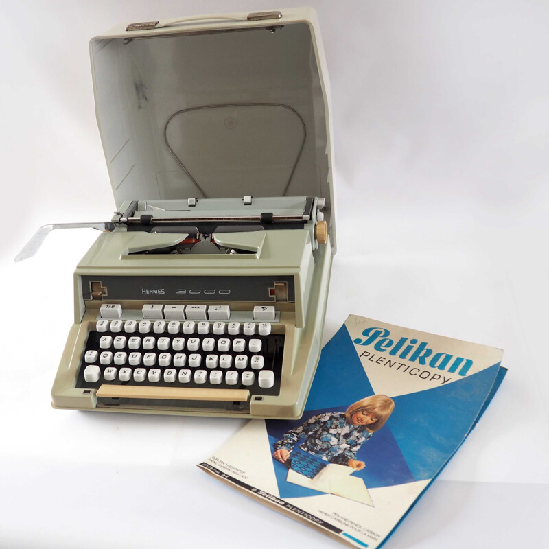 Vintage typewriter Hermes 3000, 1960
