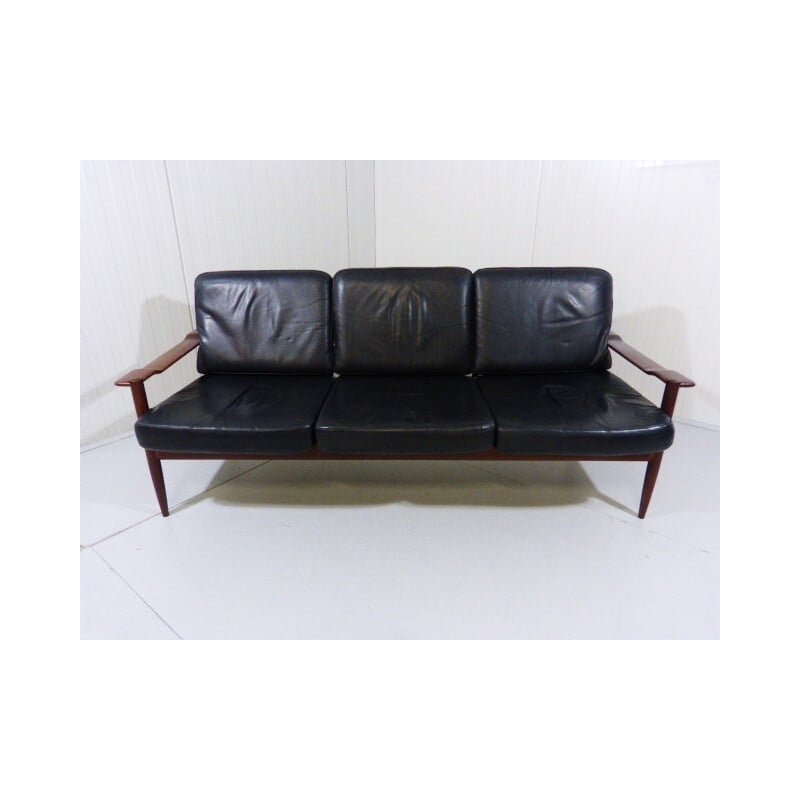 Scandinavian sofa in rosewood and leather - 1960s