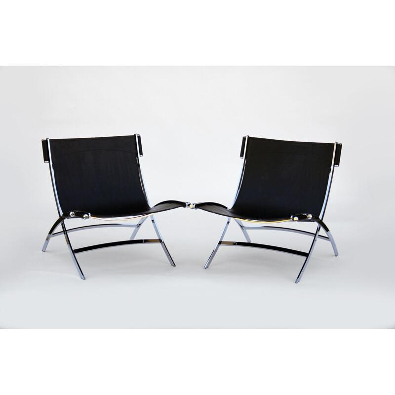 Pair of vintage black leather armchairs by Antonio Citterio, 1980s