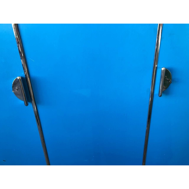 Armario vintage en azul de Vichr
