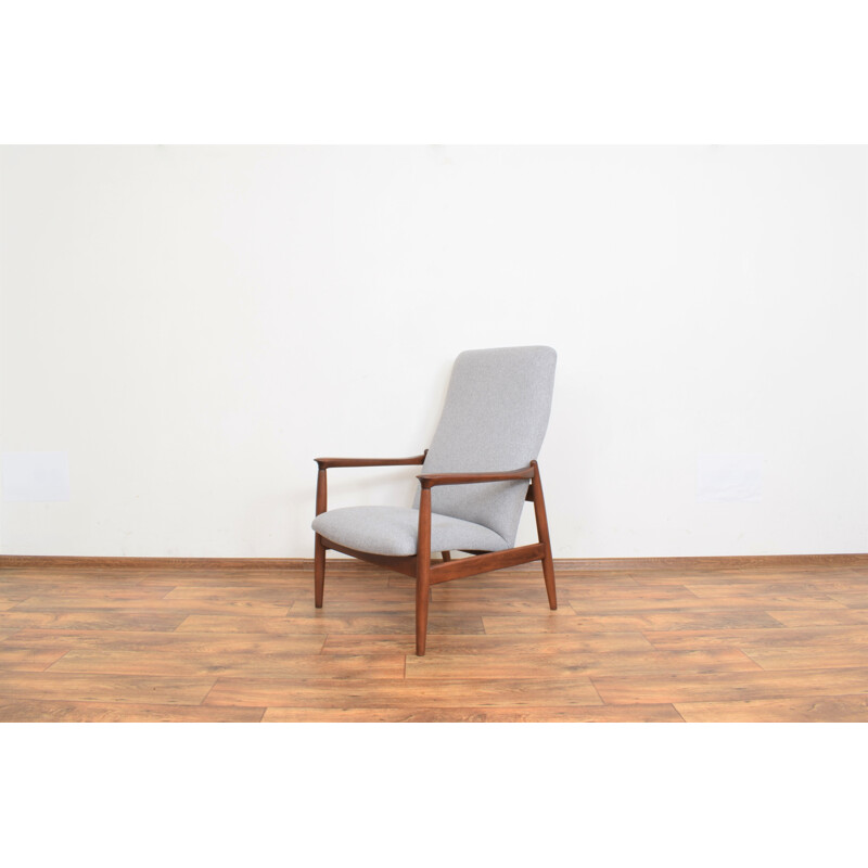 Mid-century Polish armchair by Edmund Homa for Gościcińska Fabryka Mebli, 1960s