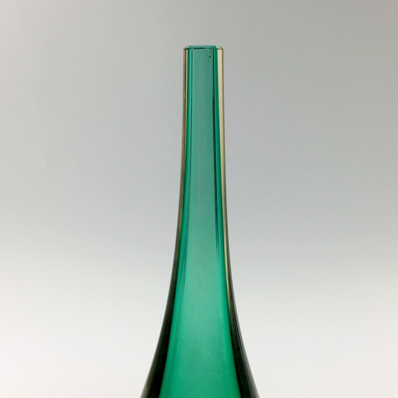 Mid-century Murano Sommerso glass vase by Flavio Poli for Seguso Vetri d'Arte, 1960s