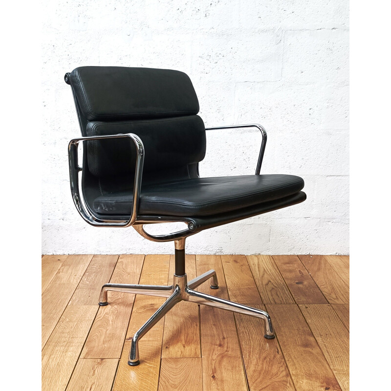 Vintage Soft Pad Ea208 armchair by Charles & Ray Eames for Vitra
