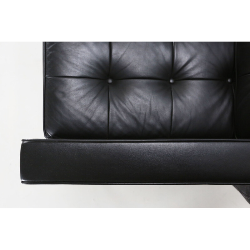 Vintage sofa "Sabrina" in black leather by Knoll International