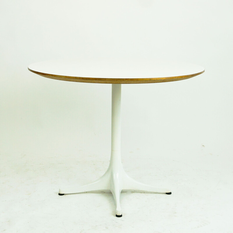 Mesa con pedestal blanca vintage de George Nelson para Herman Miller, EE.UU. 1960