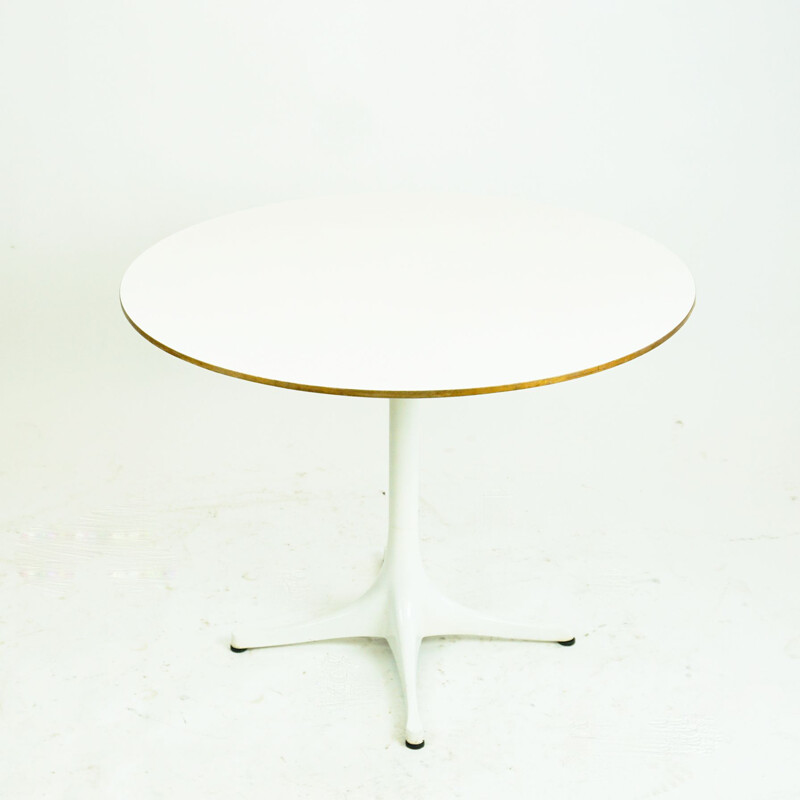 Mesa con pedestal blanca vintage de George Nelson para Herman Miller, EE.UU. 1960