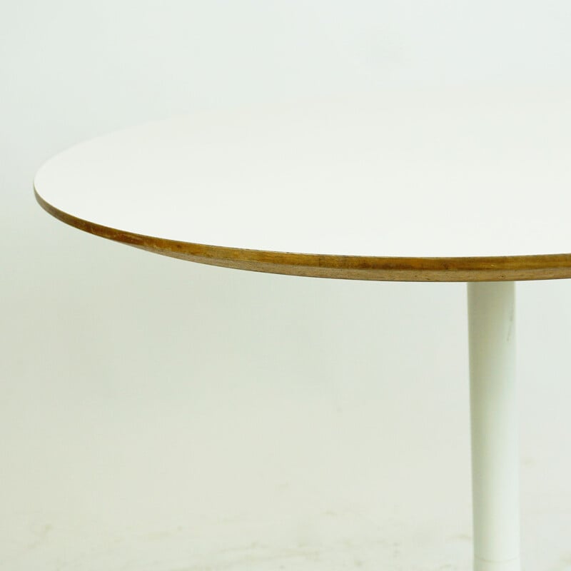 Vintage white pedestal table by George Nelson for Herman Miller, USA 1960