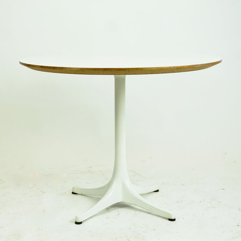 Mesa con pedestal blanca vintage de George Nelson para Herman Miller, EE.UU. 1960