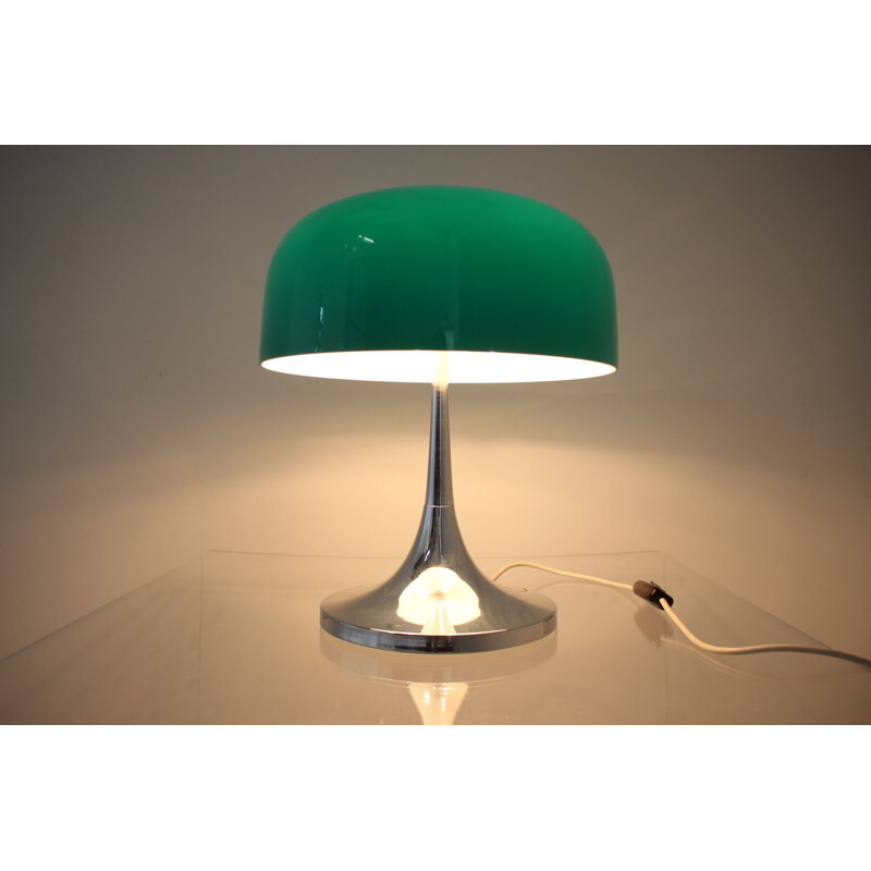 Lampe de table verte vintage par Harvey Guzzini pour Medusa Meblo, Italie 1970