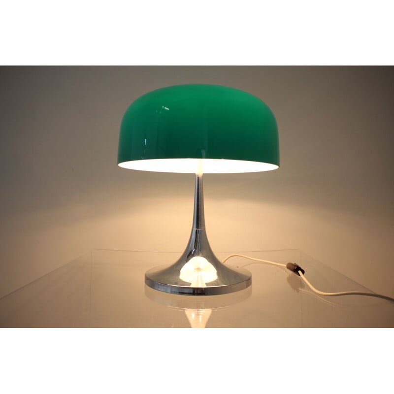 Mid century green table lamp by Harvey Guzzini for Medusa Meblo, Italy 1970s