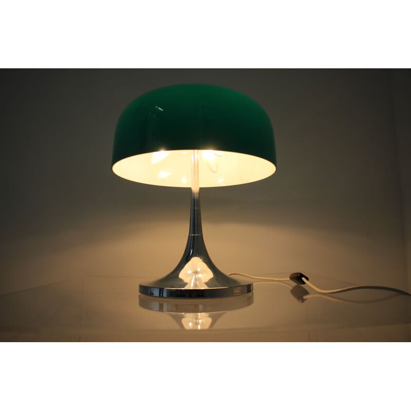 Mid century green table lamp by Harvey Guzzini for Medusa Meblo, Italy 1970s