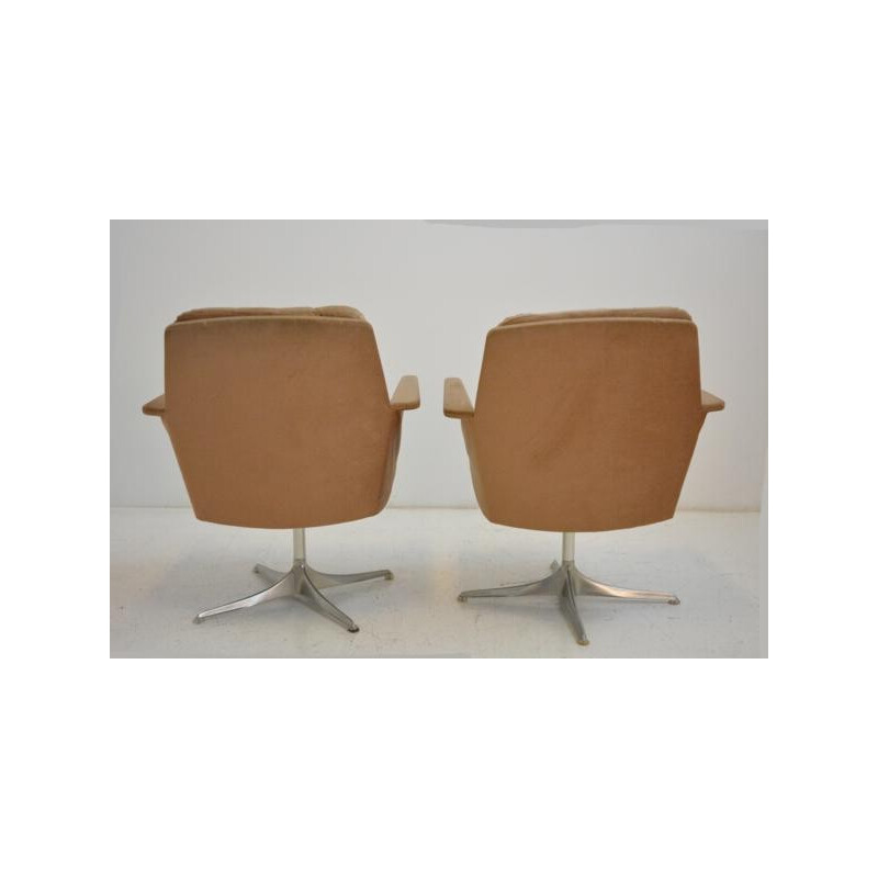 Paire de fauteuils "COR" modèle Sedia en velours, Horsnt Bruning - 1960
