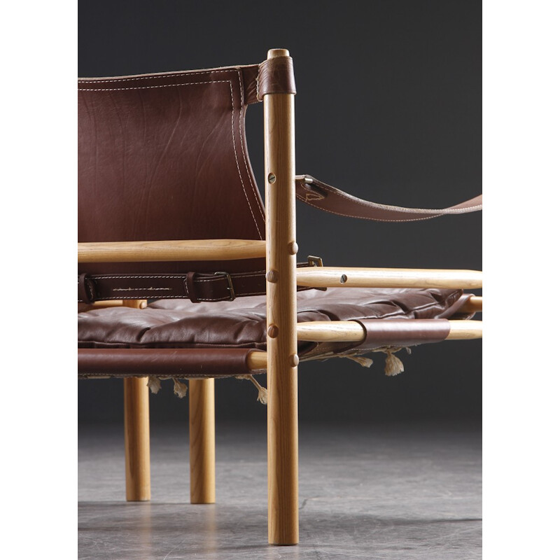 Pair of safari armchairs "Scirocco" in oak, Arne NORELL - 1960s
