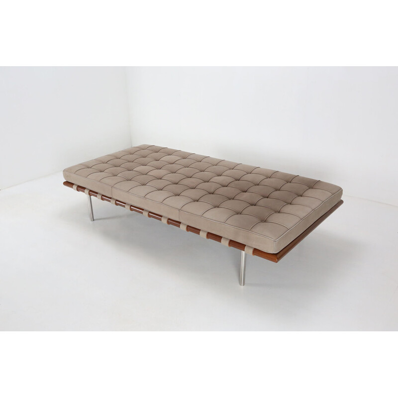 Cama de día vintage Barcelona de Mies van der Rohe, 1930