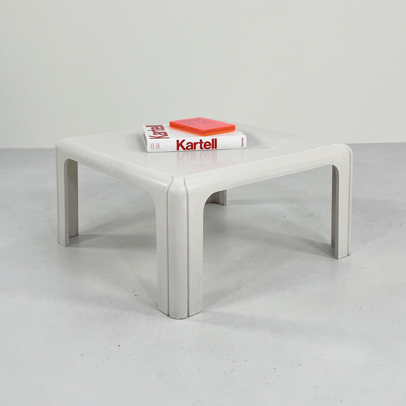 Vintage model 4894 coffee table by Gae Aulenti for Kartell, 1970s