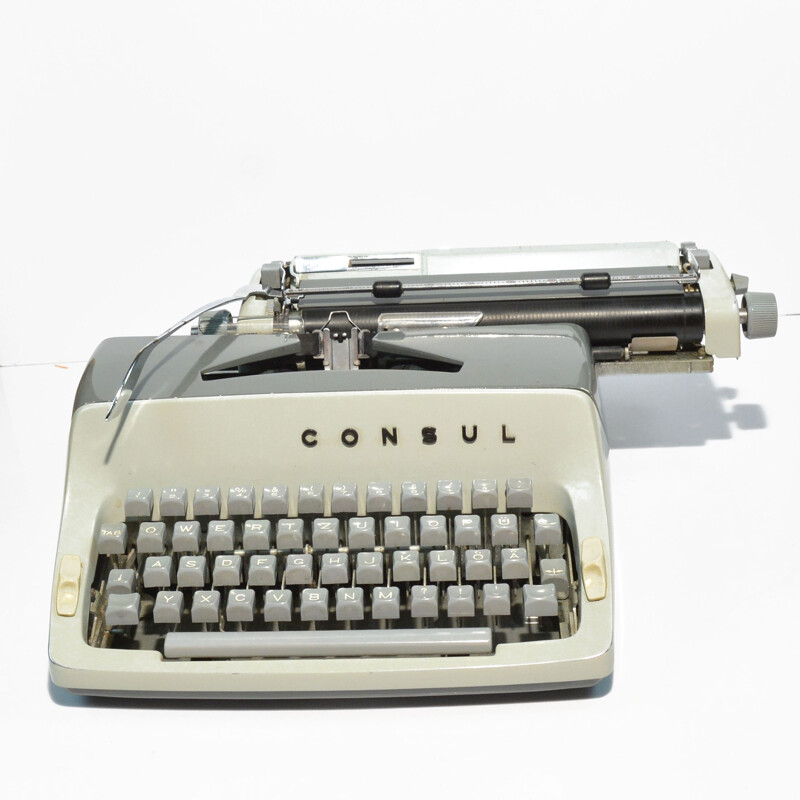 Machine à écrire vintage type 221, Tchécoslovaquie 1960