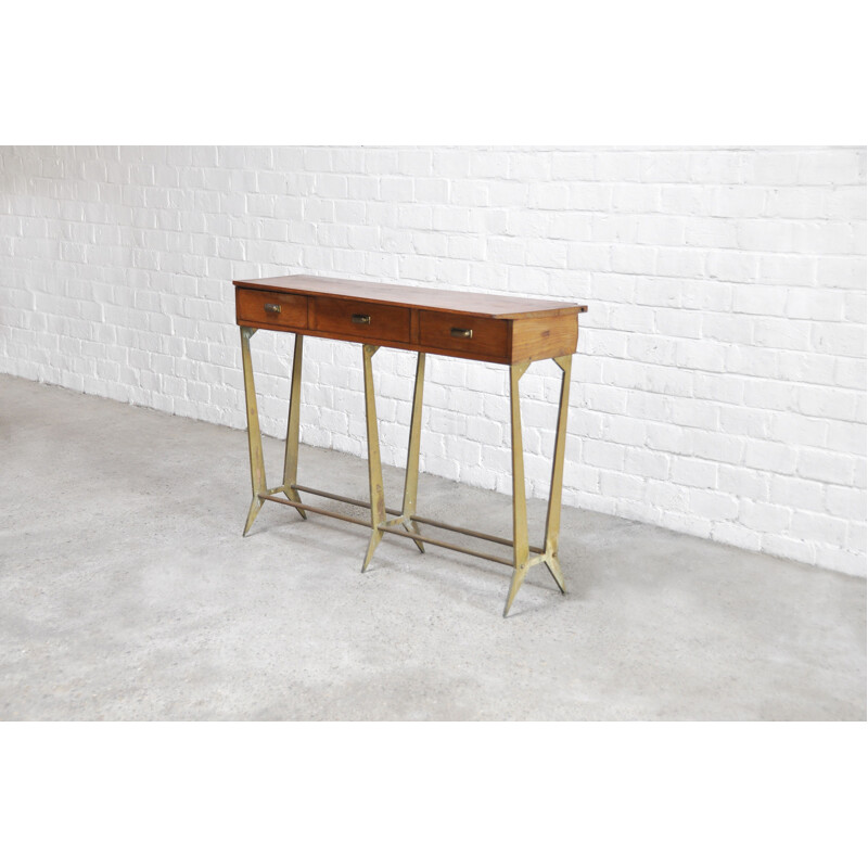 Sculptural vintage console table in wood and brass by Osvaldo Borsani, Italy 1950