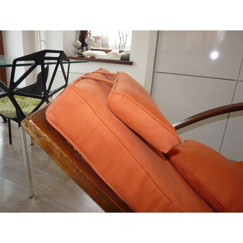 Hergestoffeerde schommelstoel met oranje stof - 1950