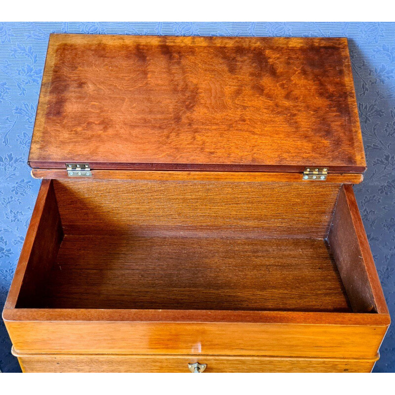 Vintage mahogany box maker with leather front
