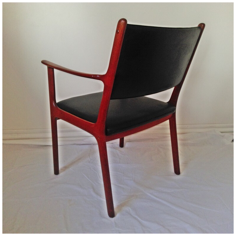 Jeppesen "P412" armchair in rosewood and black leather, Ole WANSCHER - 1960s