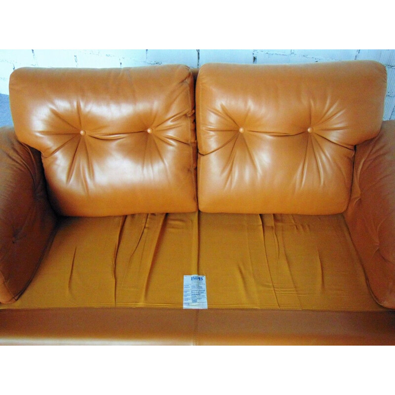 Vintage 2-seater leather Coronado sofa by Tobia Scarpa for B&B