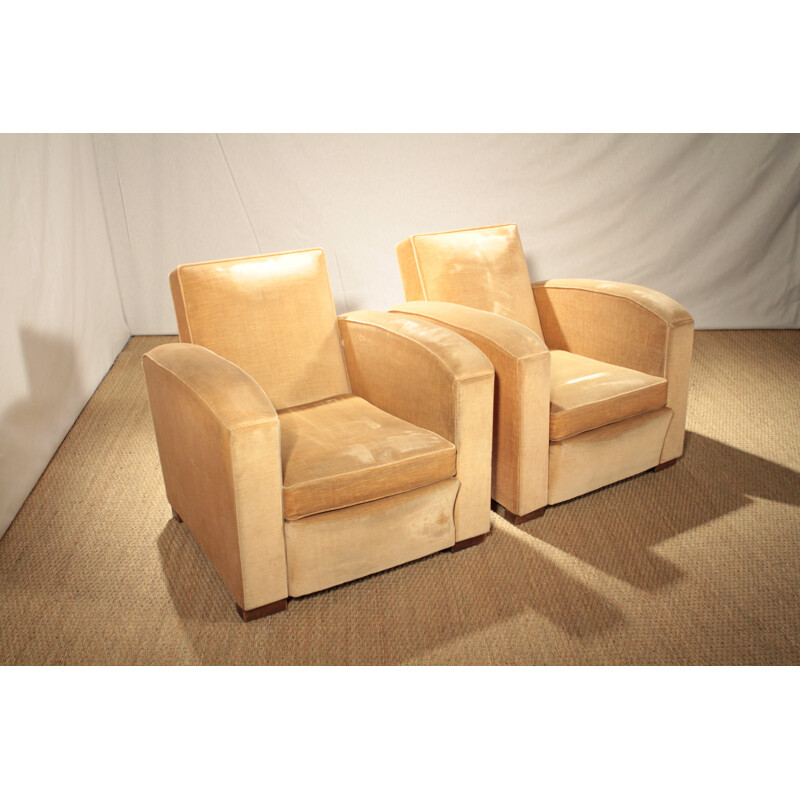 Pair of club armchairs in beige velvet, Jacques ADNET - 1940S