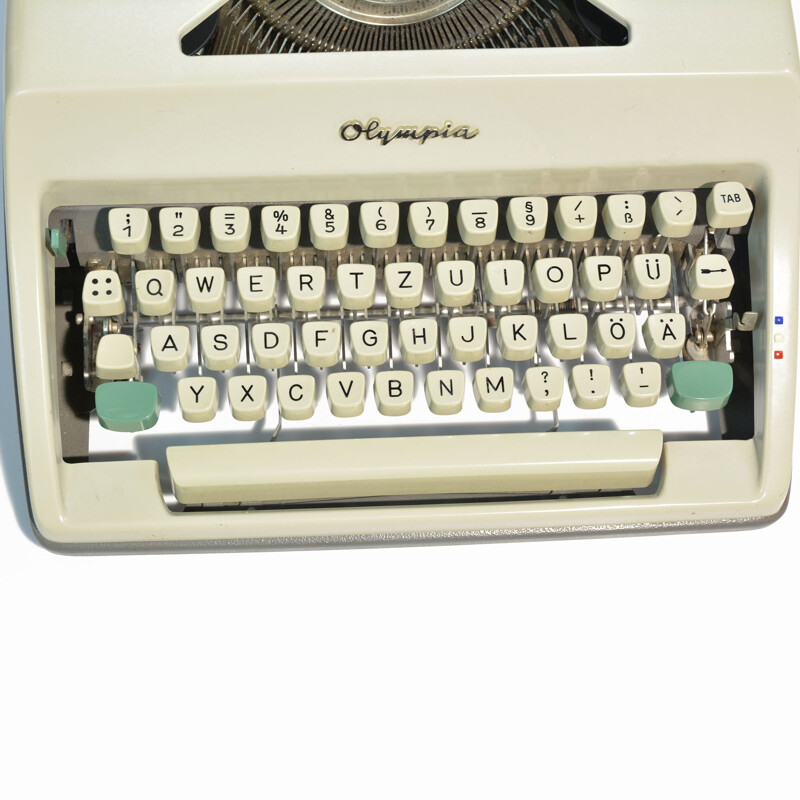 Machine à écrire vintage valise par Olympia Wilhelmshaven, Allemagne 1960