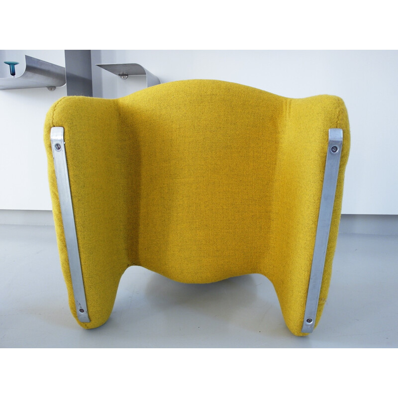 Paire de fauteuils Djinn en laine jaune, Olivier MOURGUE - 1960 