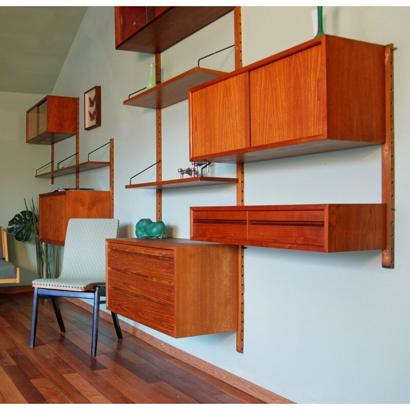 Waal shelves "Royal System", Poul CADOVIUS - 1950s