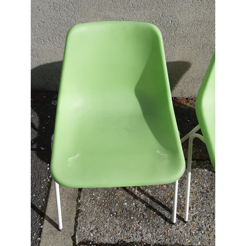 Set of 3 vintage apple green plastic chairs by Robin Day for Hille