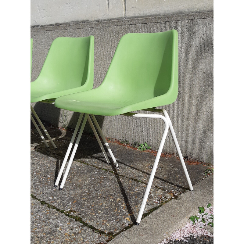 Lot de 3 chaises vintage en plastique vert pomme par Robin Day pour Hille