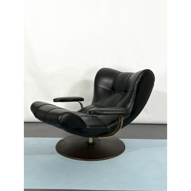 Vintage Italian black swivel armchair by Tecnisalotto, 1960