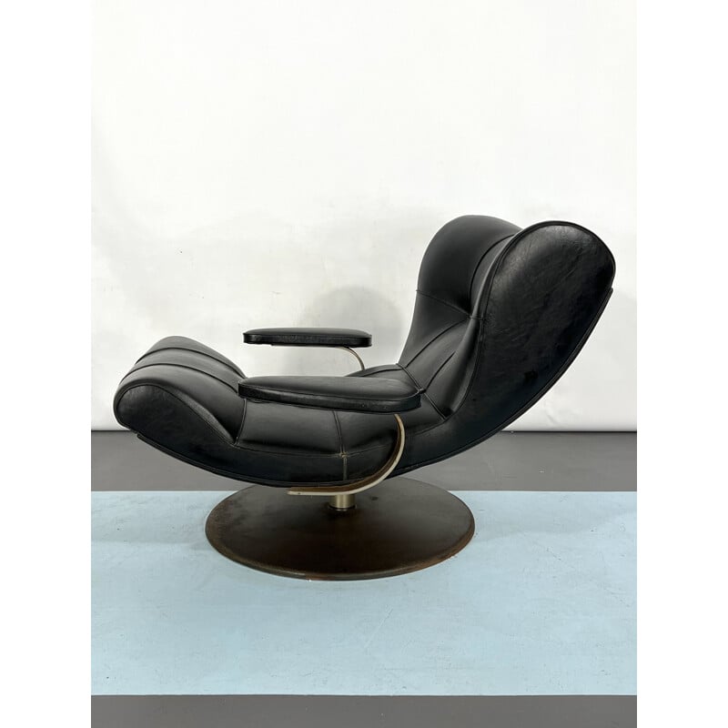 Vintage Italian black swivel armchair by Tecnisalotto, 1960