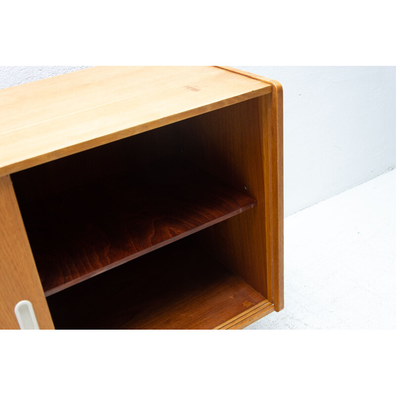 Vintage oak U-452 sideboard by Jiří Jiroutek, Czechoslovakia 1960