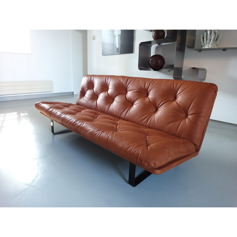 Three-Seater Artifort sofa in cognac leather, Koh LIANG IE - 1960s