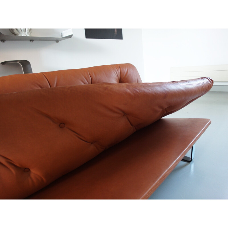 Three-Seater Artifort sofa in cognac leather, Koh LIANG IE - 1960s