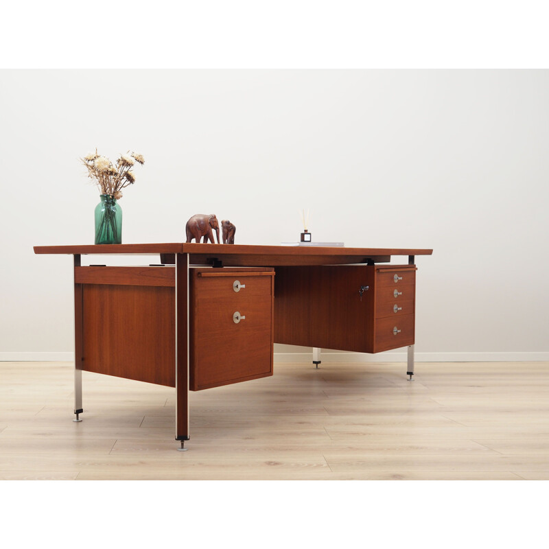 Teak vintage Danish desk by Finn Juhl for France & Son, 1970s