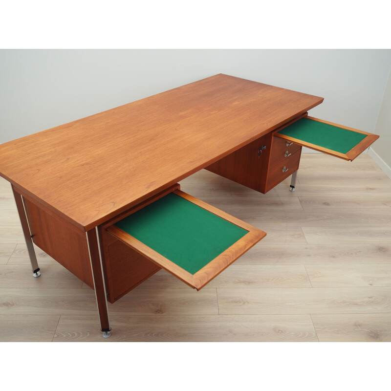 Teak vintage Danish desk by Finn Juhl for France & Son, 1970s