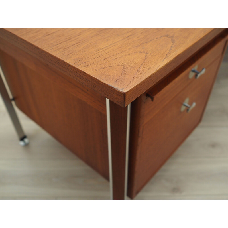 Teak vintage Danish desk by Finn Juhl for France & Son, 1970s