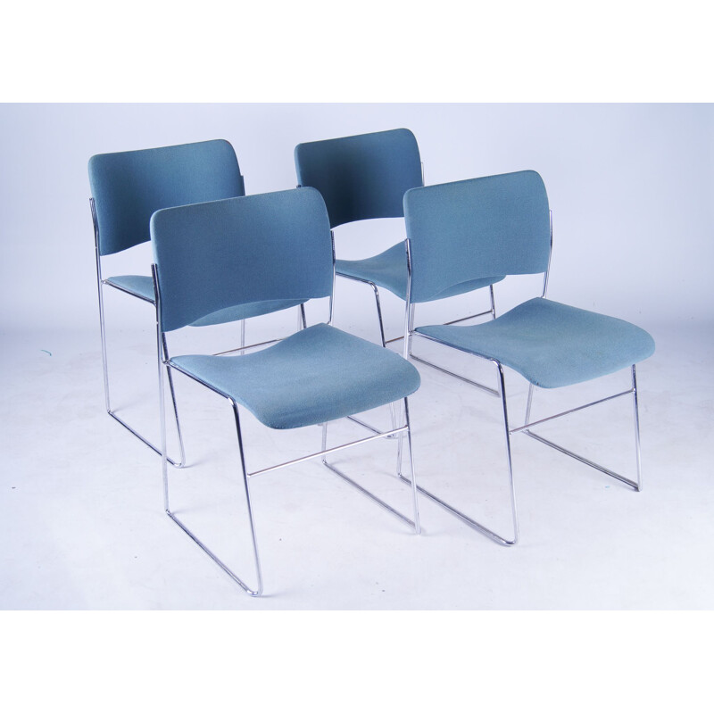 Set of 4 vintage 404 chairs by David Rownland for Howe