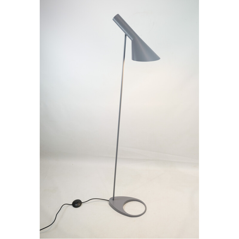 Louis Poulsen" vintage floor lamp in drawn steel by Arne Jacobsen, 1957