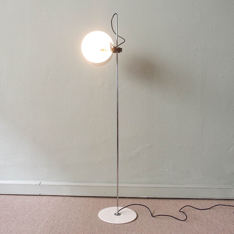 Vintage lacquered metal floor lamp by Joe Colombo for Oluce, Italy 1967