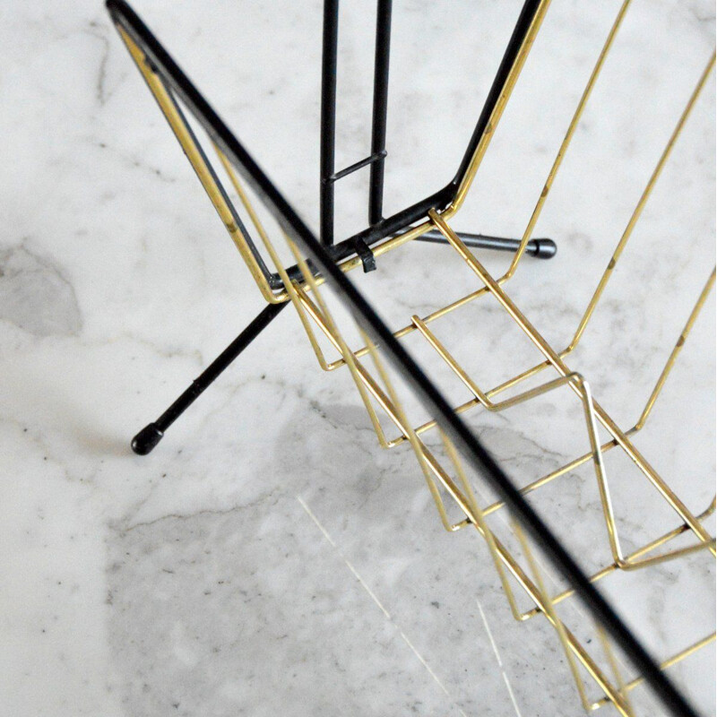 Scandinavian vintage magazine rack in black metal, brass and teak, 1950