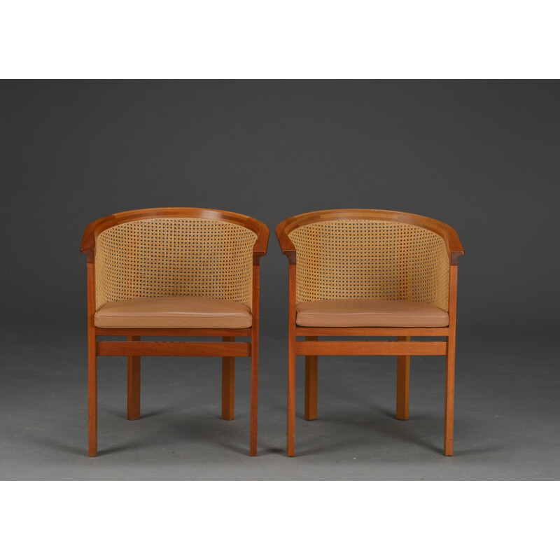 Pair of "King Series" armchairs in mahogany and brown leather, Rud THYGESEN & Johnny SORENSEN - 1980s