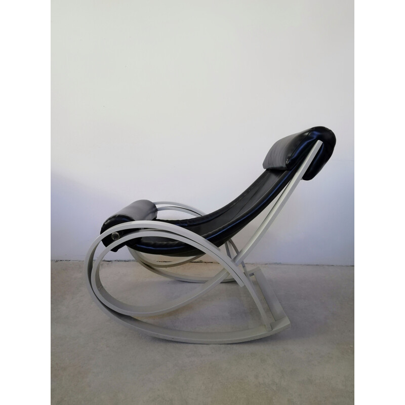 Vintage Sgarsul rocking chair by Gae Aulenti for Poltronova