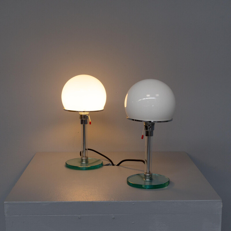 Coppia di lampade da tavolo vintage "Wg 24" Tecnolumen di Wilhelm Wagenfeld