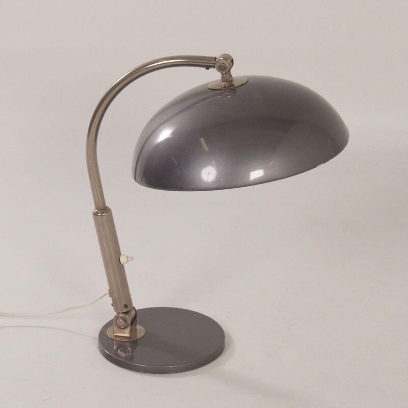 Vintage bureaulamp model 144 in metaal en aluminium van H. Busquet voor Hala, 1950